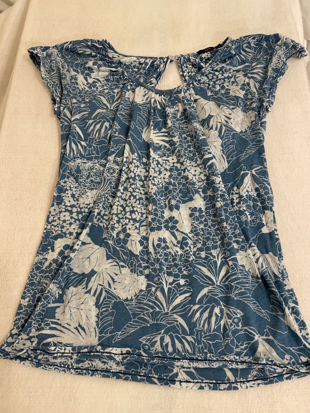 Lux Blue and White Floral Short Sleeve Top